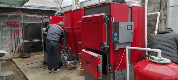 Отопление теплицы пеллетным котлом. Чем топить теплицу и почему выбирают FACI?